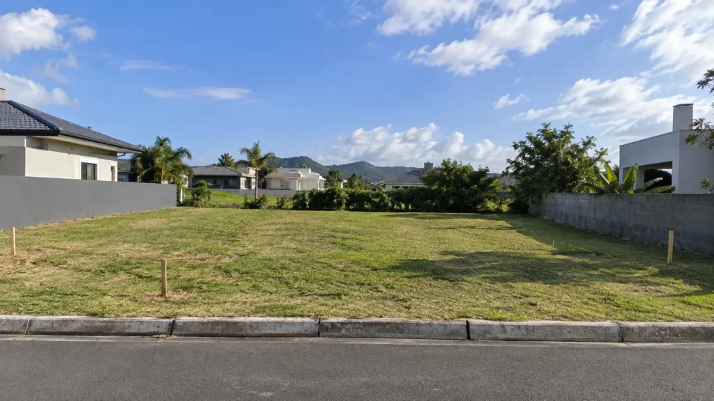 Terreno próprio ou terreno mais construção, qual modalidade escolher